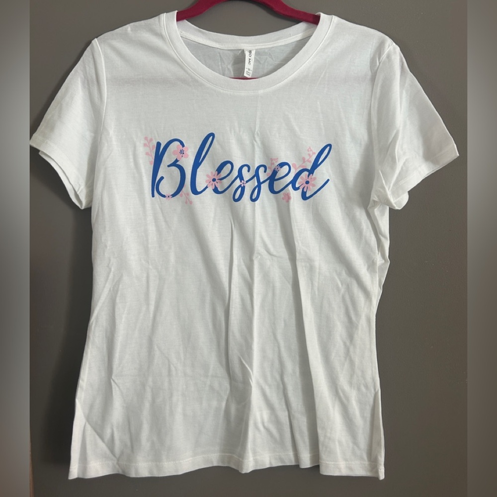 Women’s Blessed Screen Tee Size M NWT